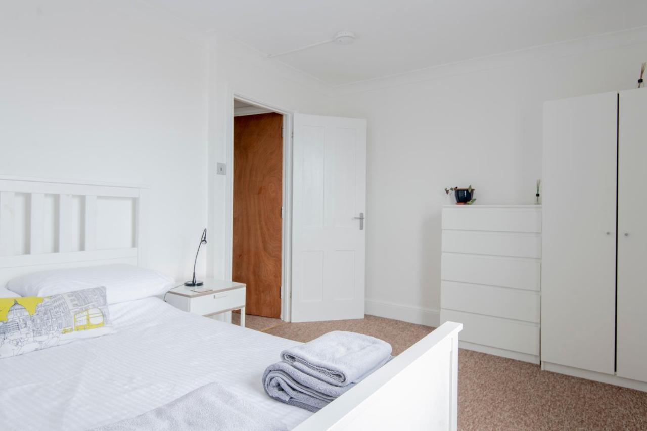 Fantastic 3 Bed Brighton House- Sleeps 6- Superfast Wifi And Garage Apartment Екстериор снимка