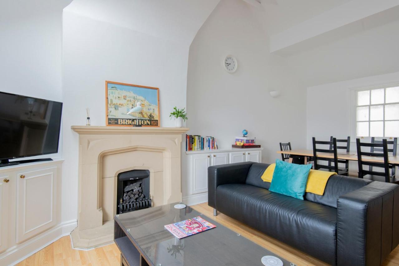 Fantastic 3 Bed Brighton House- Sleeps 6- Superfast Wifi And Garage Apartment Екстериор снимка