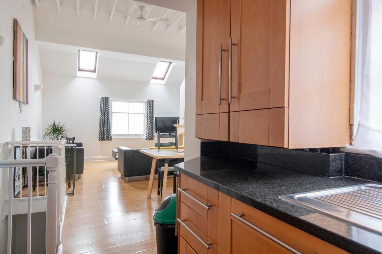 Fantastic 3 Bed Brighton House- Sleeps 6- Superfast Wifi And Garage Apartment Екстериор снимка