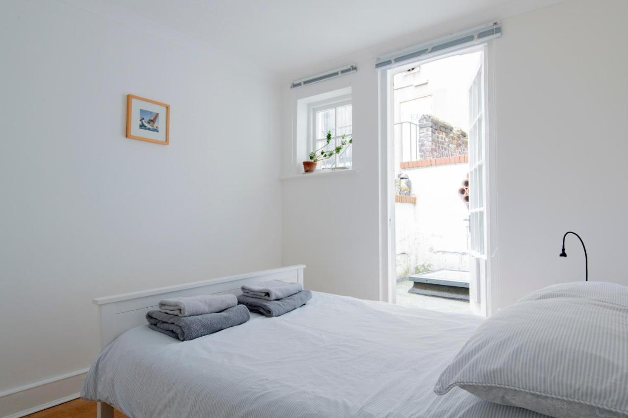 Fantastic 3 Bed Brighton House- Sleeps 6- Superfast Wifi And Garage Apartment Екстериор снимка