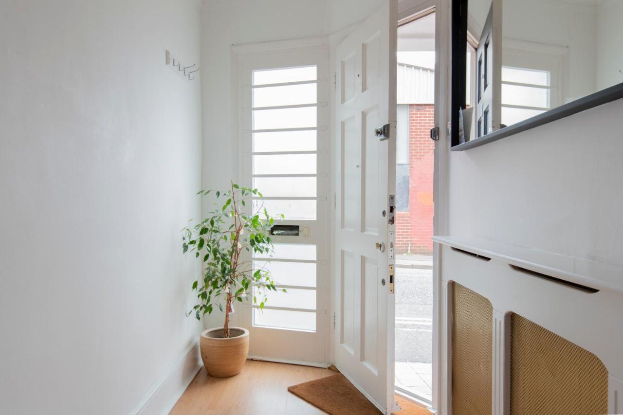 Fantastic 3 Bed Brighton House- Sleeps 6- Superfast Wifi And Garage Apartment Екстериор снимка