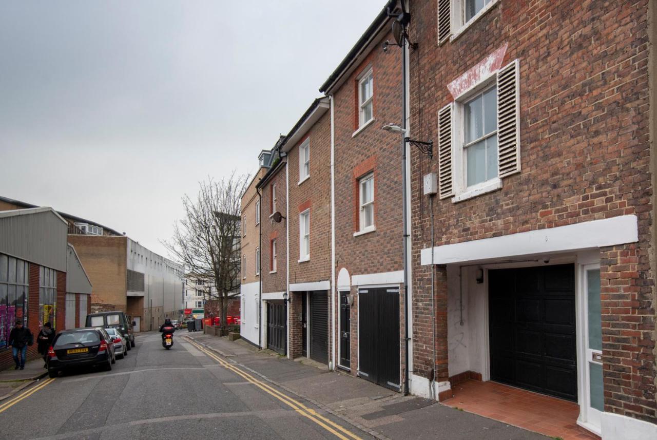 Fantastic 3 Bed Brighton House- Sleeps 6- Superfast Wifi And Garage Apartment Екстериор снимка